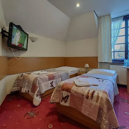 Gosciniec Nad Potokiem Bed & Breakfast 3*