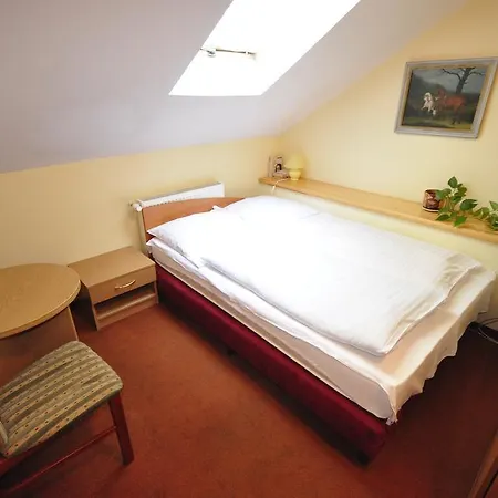 Bed & Breakfast Gosciniec Nad Potokiem 3*